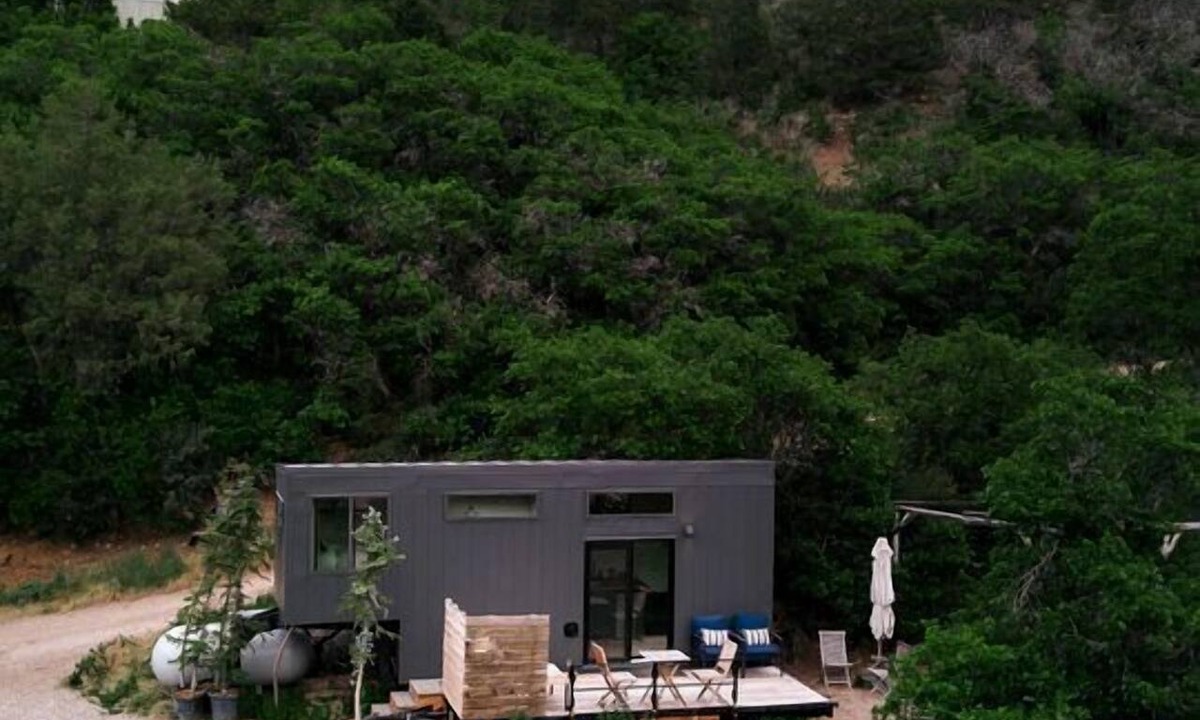 Basalt Cabin | Serene Tiny House Retreat with Botanical Sanctuary & Mountain Views near Aspen, Basalt, Colorado