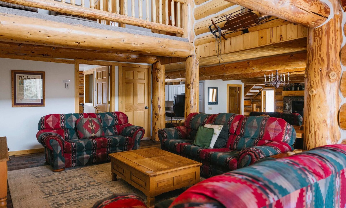 Wildernest House | Silverthorne Retreat | Pet Friendly + Trail Access