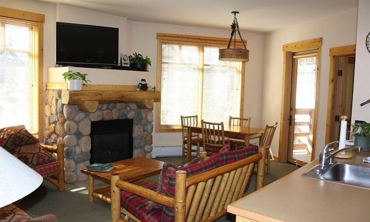 Copper Mountain Condo | Ski in/Ski Out, 2 BR/2 BA, *Sleeps 8*