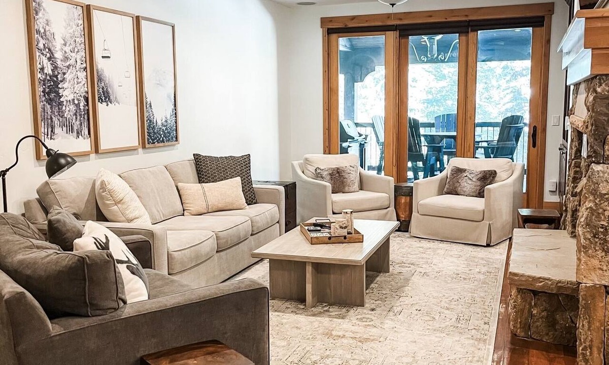 Copper Mountain Village House | Ski In Ski Out next to Woodward lift and a short walk to Center Village