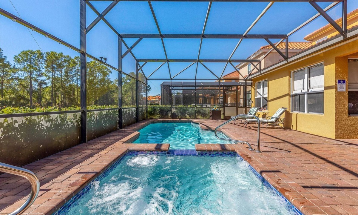 Watersong House | South facing pool and spa, gamesroom, gated community close to Disney World