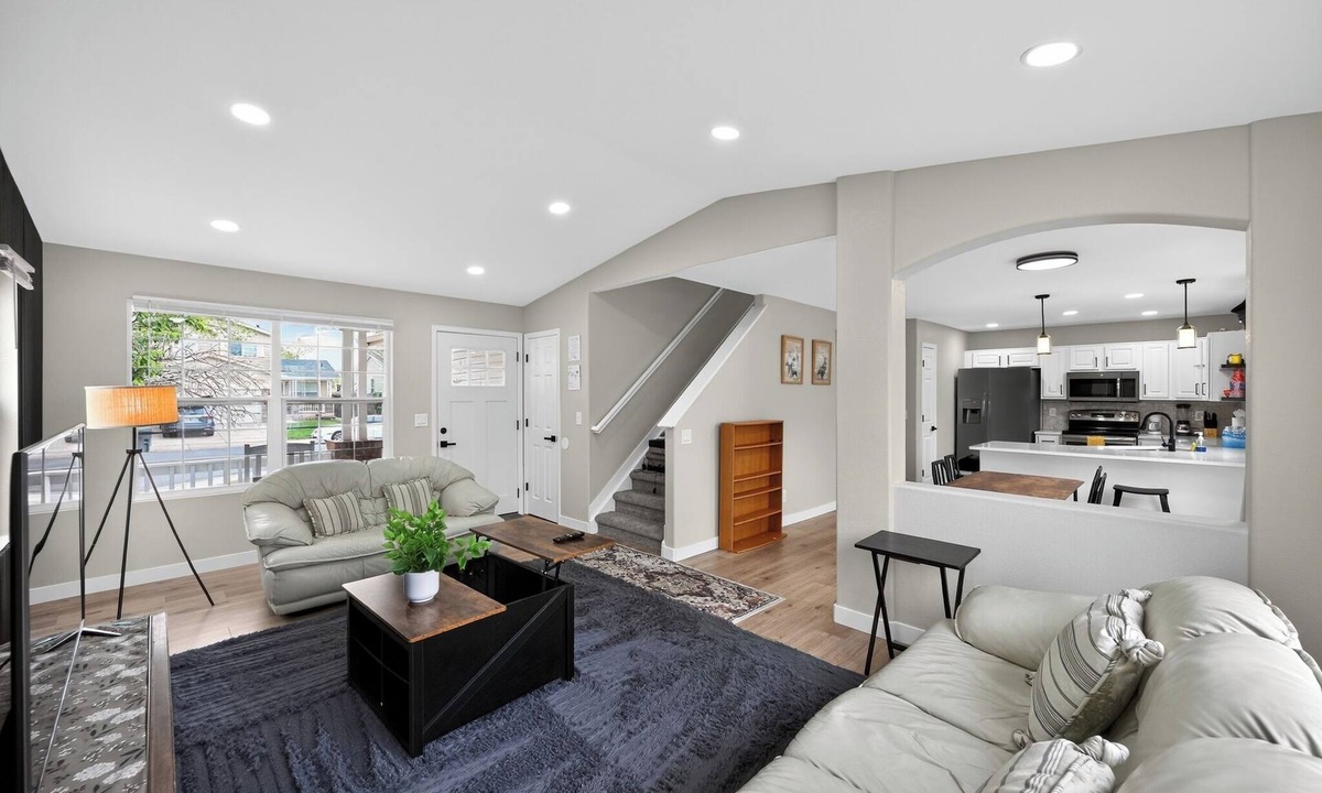 Aurora House | Spacious 4-bedroom house in Aurora, Colorado, United States