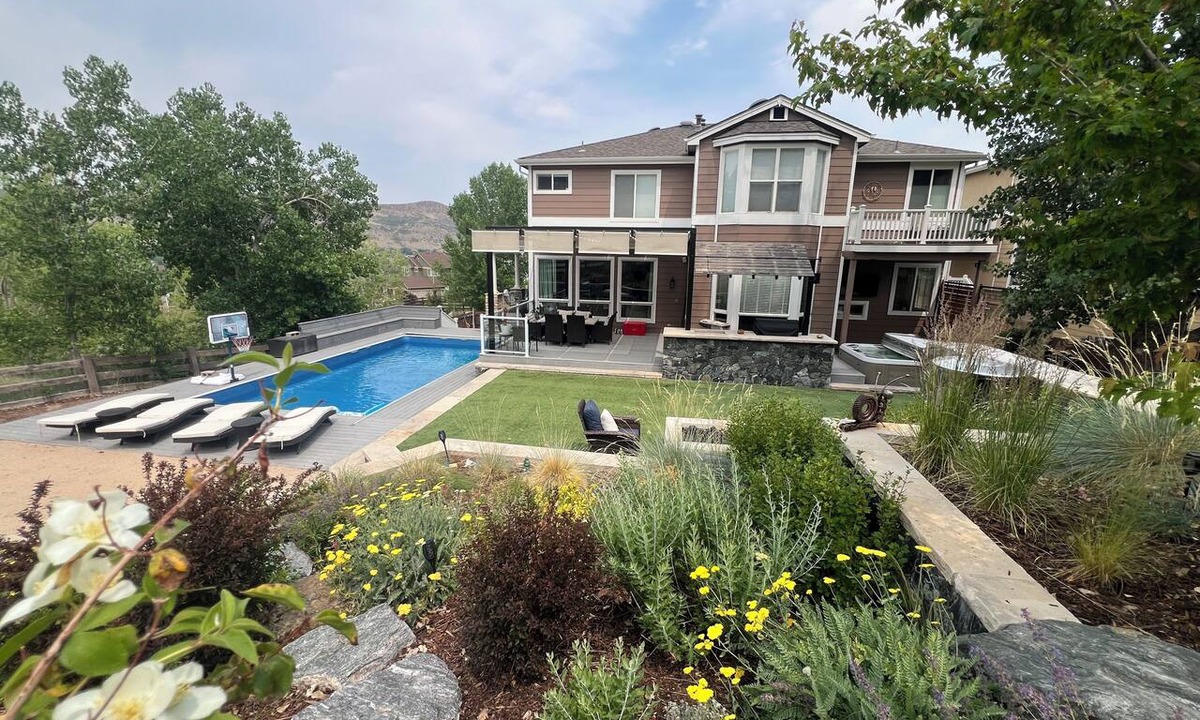 Canyon Point And Trip Ranch House | Spacious 6+ Bed perfect for Family/Business Retreat/Travel Nurses in Golden, CO