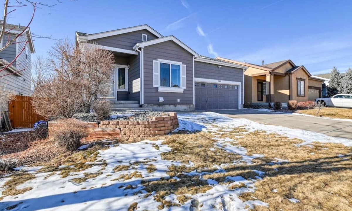 Gleneagle House | Spacious 6-Bedroom Near USAFA *Pet Friendly*