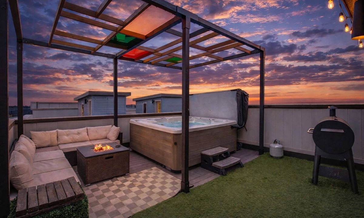 West Colfax House | Spacious Denver Home w/Private Rooftop Spa