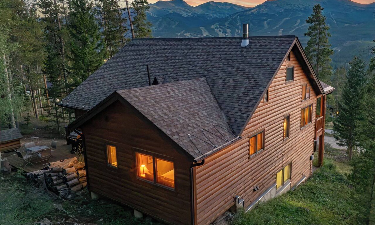 Forest Hills House | Spacious House with Excellent Ski Area Views