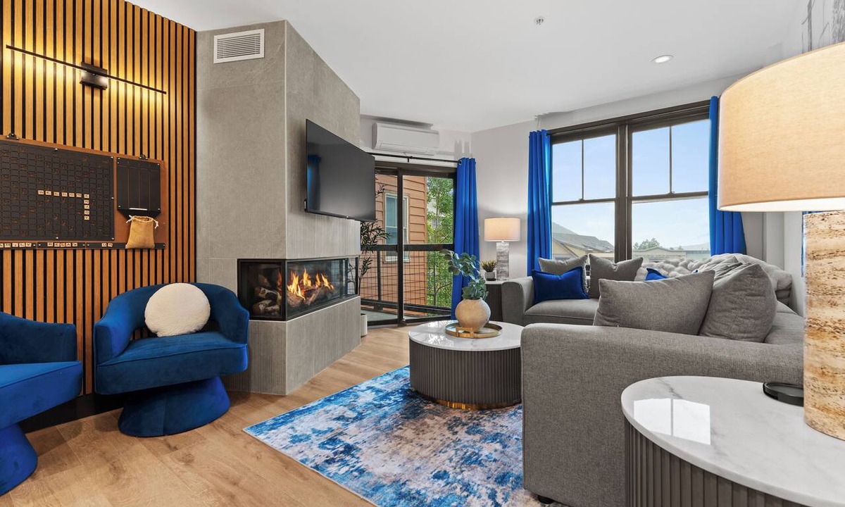 River Run Condo | Steps to Keystone Gondola - River Run Village Condo w/Hot Tubs