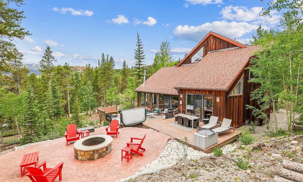 Dunkin Hill House | Stormbunker Paradise: Spacious home with stunning wooded views & hot hub!