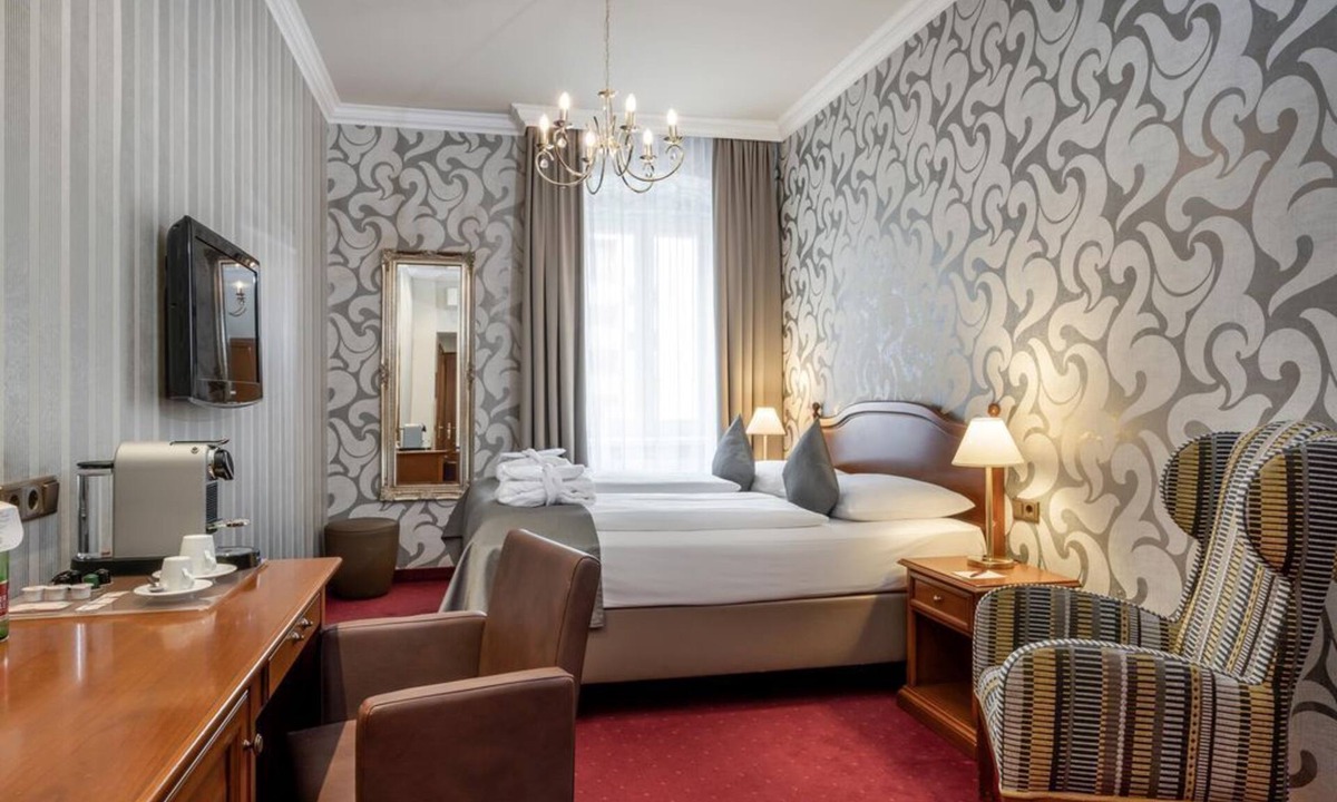 City Centre Salzburg House | Superior - cancelable free of charge - breakfast - IMLAUER Palais Mirabell
