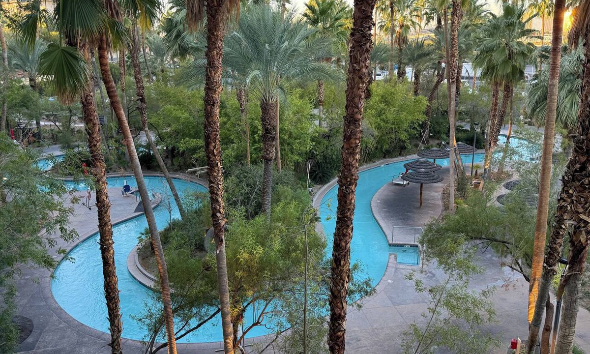 Las Vegas Resort | Tahiti Village Resort – 1BR Condo with Tropical Pool Oasis