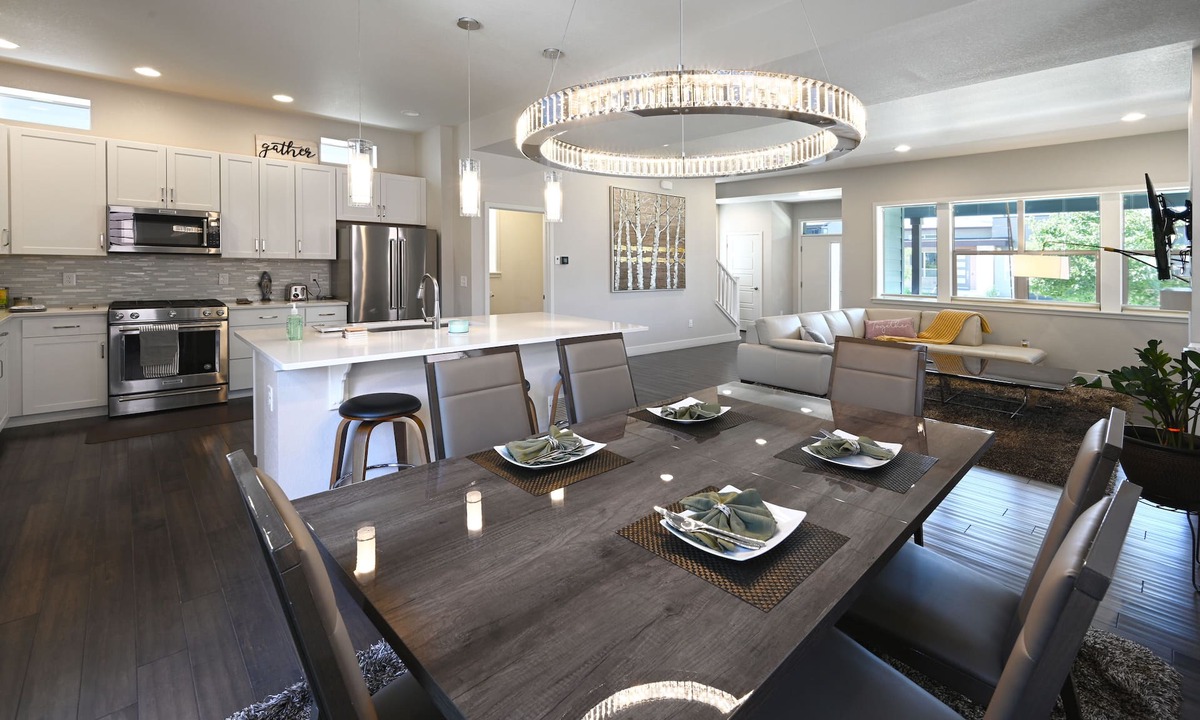 Northfield House | The Central Park Retreat – Luxury 3BR/2.5BA Single-Family Home