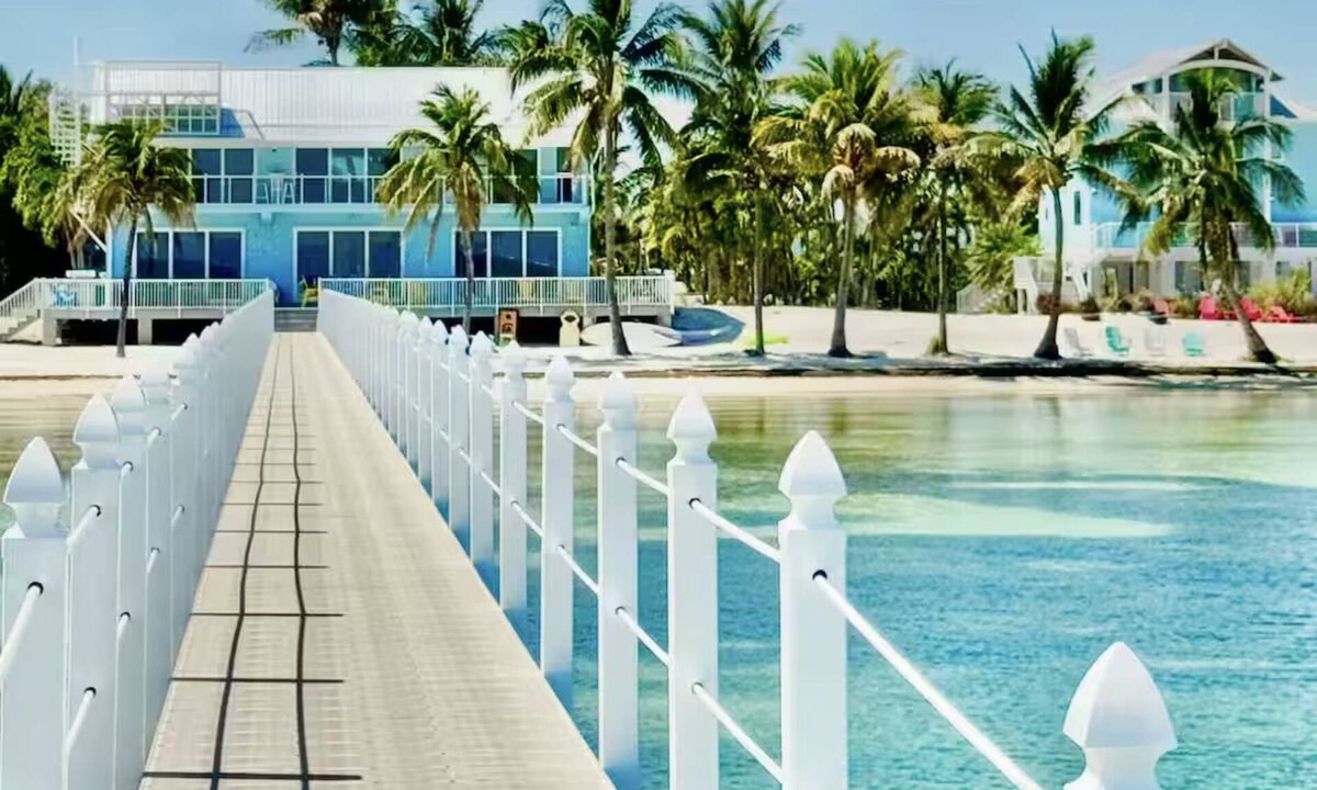 Sugarloaf Key House | The Guest House Sugarloaf Beach Key West, Entire home in Sugarloaf Key, Florida