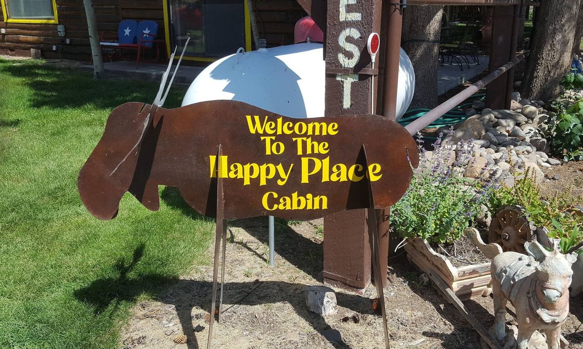 Rio Vista Estates Cabin | The Happy Place Cabin