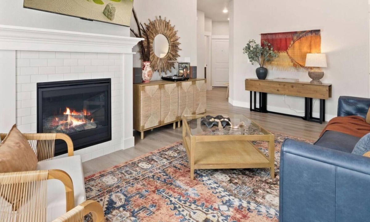 Fort Collins Condo | The Landmark | 2 King Beds, Garage & Fireplace