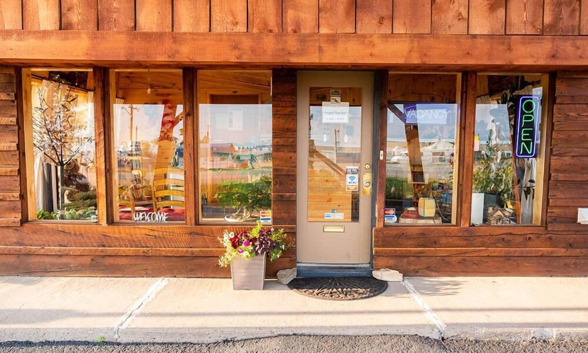 Fort Garland Hotel | The Lodge Motel