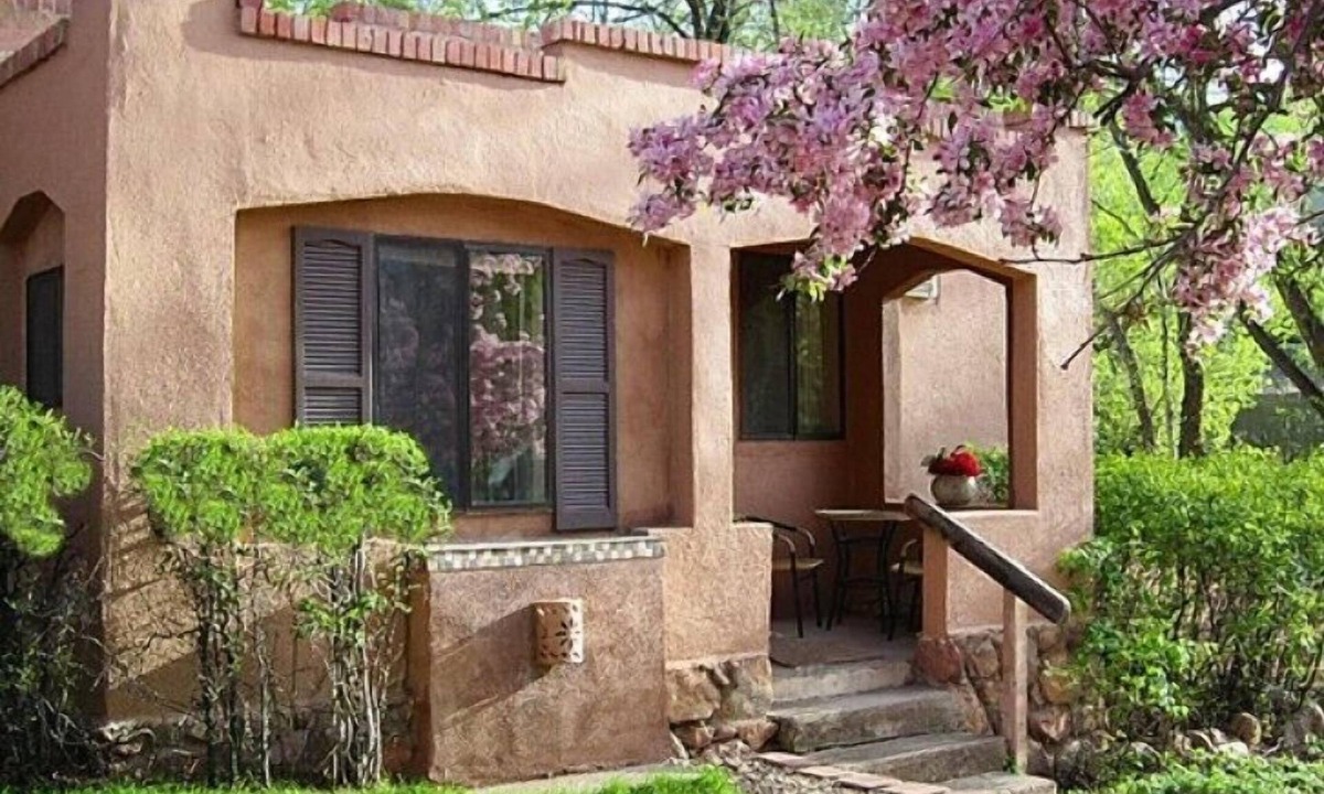 Manitou Springs Cabin | Town & Country Cottages