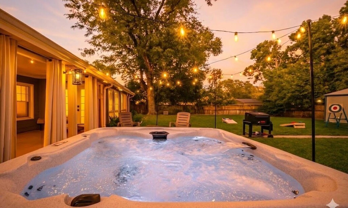 Southeast House | Ultimate Denver Getaway < Sleep 16 > Hot Tub, Fire Pit, Game Room & Home Gym