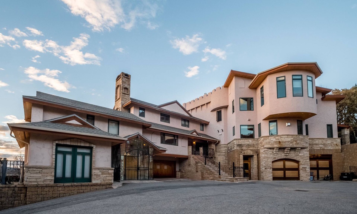 Steamboat Springs House | Under the Gondola - Flat Top Suite, Dog Friendly!