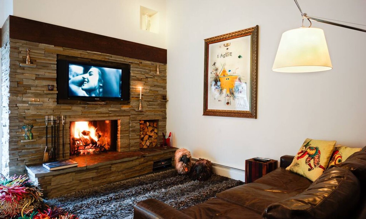 Vail Apartment | Vail/Loft-304 - A1-Location: Stylish Condo adjacent to Gondola and Ski-school