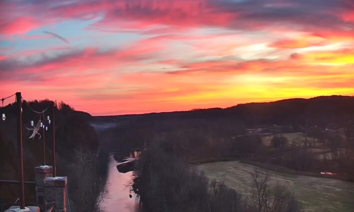 Noel House | VIEWS One of kind home perched 150 feet on the Cliff above Elk River in Noel, MO