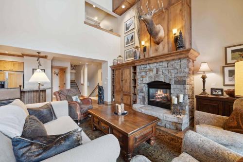 Beaver Creek Apartment | Villa Montane 226 by East West Hospitality