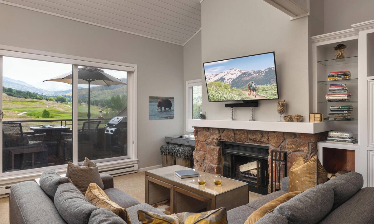 Snowmass Village Condo | Villas at Snowmass Club - 1637 ~ Snowmass Club Access ~