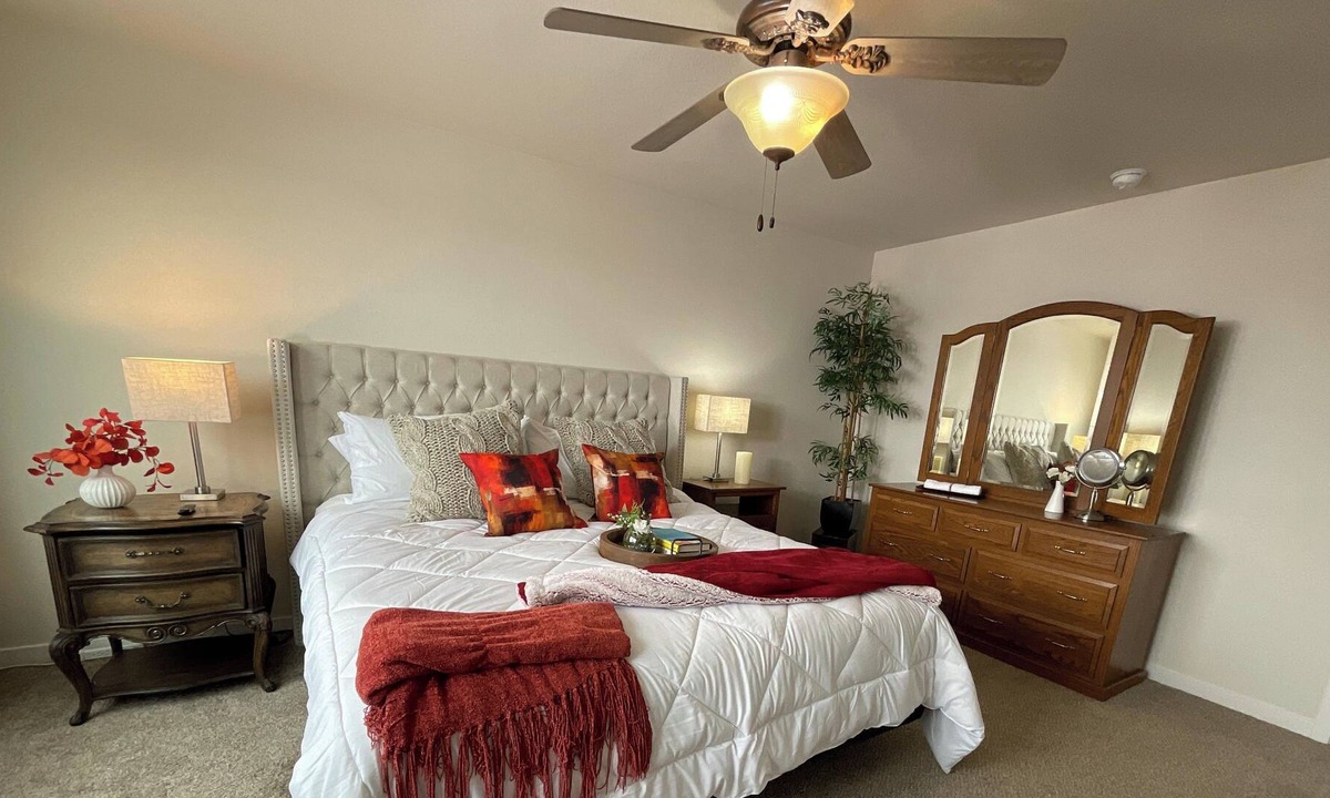 Timnath House | Walk To Restaurants, Shops, Brewery & More! Dog friendly on walking & bike trail