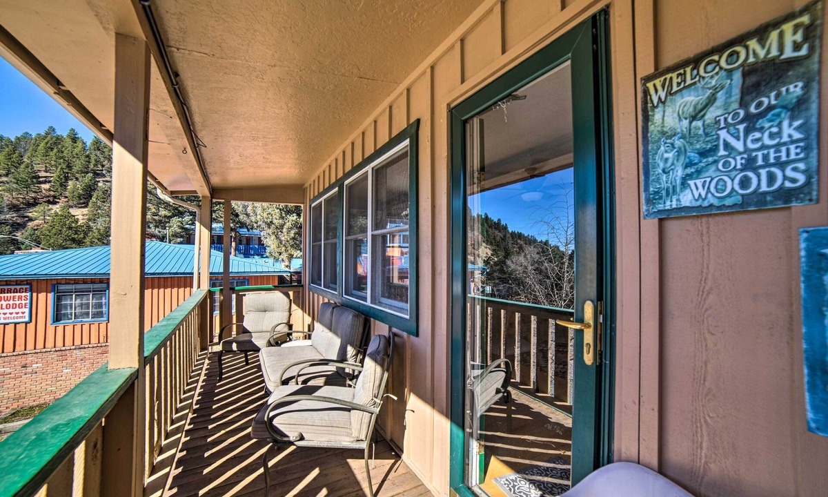 Red River Apartment | Walkable Location! Mtn-view Condo in Red River