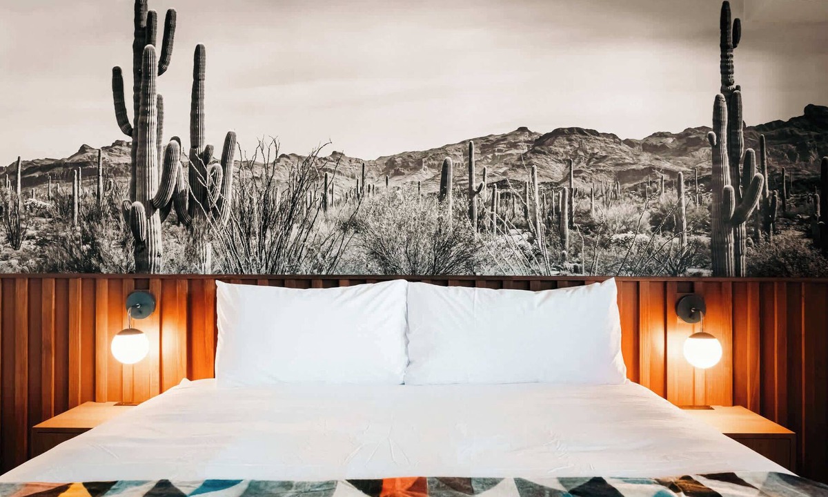 Hale Apartment | Wander the High Desert | La Vista Motel | 210