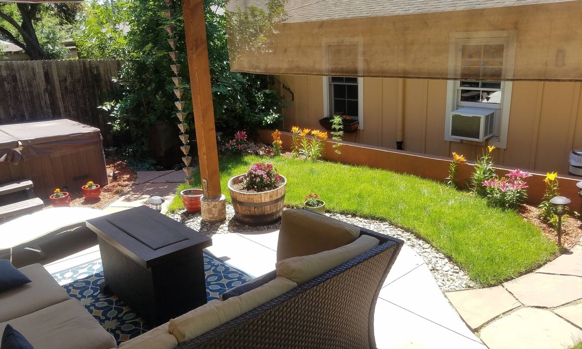Washington Park West House | Washington park bungalow private bottom unit with hot tub!