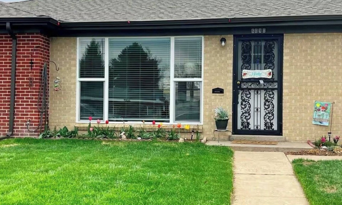 Barths House | Welcoming Pet friendly 2-bedroom house in charming Wheat Ridge
