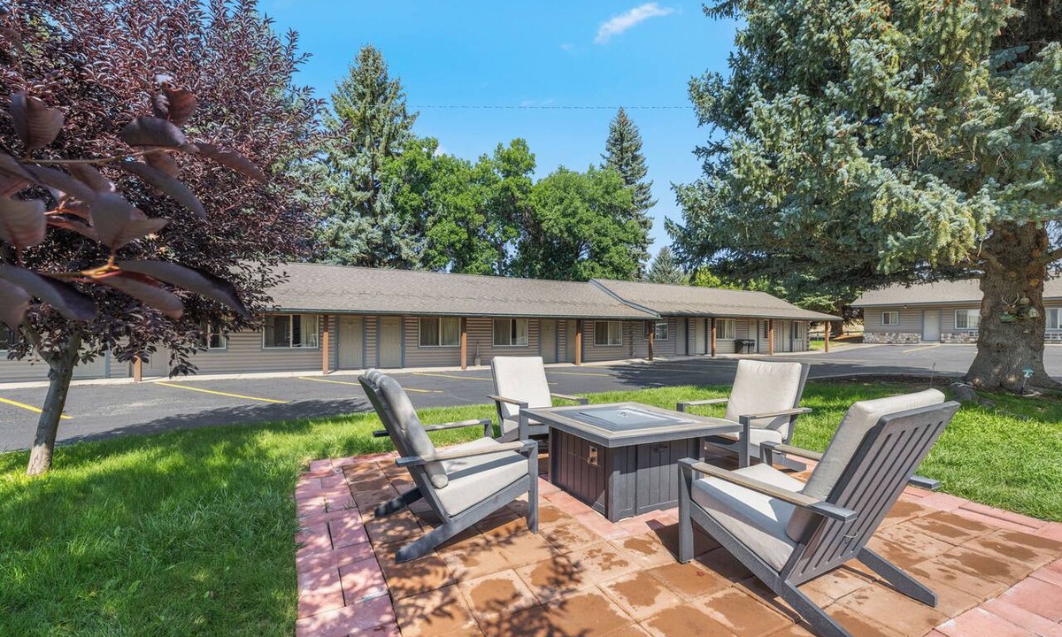 Meeker Hotel | White River Inn