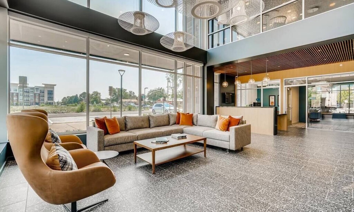 Jewell Heights - Hoffman Heights Apartment | Yoga/Fitness/HotTub- Luxury Apartment Steps From Hospital