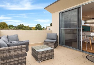 Charmingly Modern 2-bed Apartment Kingston in Kingston