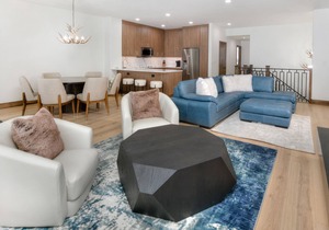 Ski-In & Out Your Doorstep! Lovely Interior, Pool/Hot Tub!