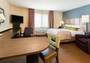 Sonesta Simply Suites Denver West Federal Center