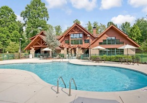 Ultimate Escape! 2 Amazing Units in Nature Setting, Near Little Pigeon River in Gatlinburg