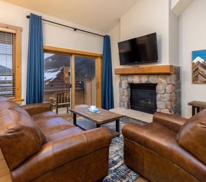 Dakota Lodge 