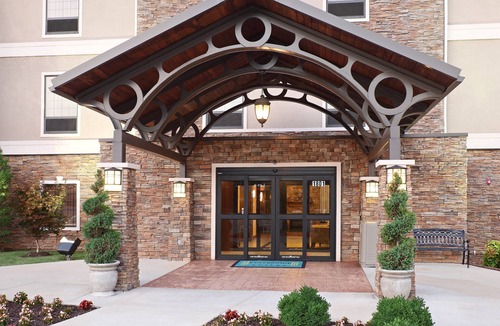 Rogers Condo | 1 Bedroom | Free Breakfast 24-hour business center