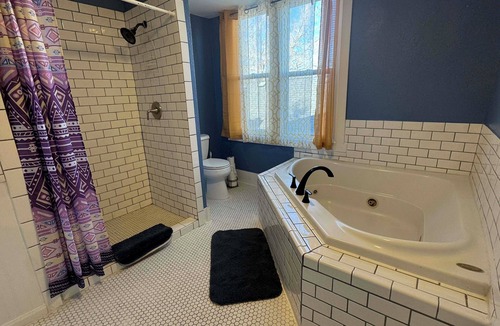 Jefferson Park House | 1-bedroom in Denver perfect for a relaxing stay