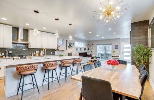 Lincoln Park Apartment | 1 Mi to Dtwn Denver: Sleek Duplex w/Rooftop Deck!