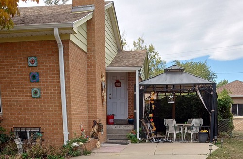 North Aurora House | 15 minutes to D.I.A or Downtown ($16.00 UBER to Downtown) shopping