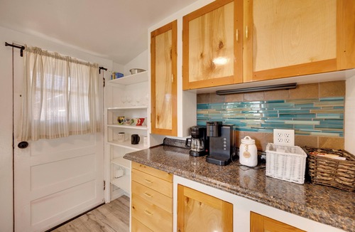 Old North End Cottage | 2 Mi to Dtwn: Colorado Springs Gem w/Hot Tub!