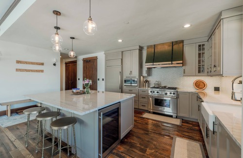 Empire Pass Condo | 2 SKI FREE in Deer Valley and Ski-in/out Empire Pass Luxury 3/3