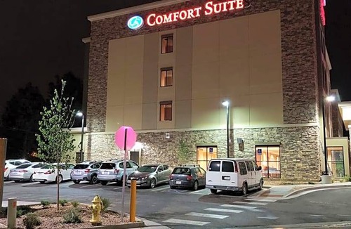 Sable Altura Chambers Hotel | 2-Star Hotel ∙ Comfort Suites Denver near Anschutz Medical Campus