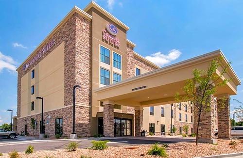 Sable Altura Chambers Hotel | 2-Star Hotel ∙ Comfort Suites Denver near Anschutz Medical Campus