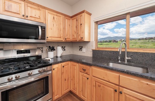 Tabernash House | 2002 Lupine Lane Private 3 bedroom home, mt views and pet friendly