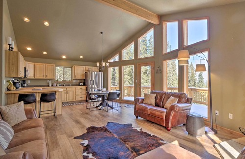 Valley of the Sun Cottage | 26-0086 Fairplay Cabin w/Hot Tub!