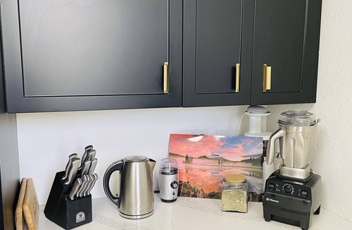 City Park West House | 2bd - Best Location Downtown Denver - 2 blocks to big park, coffee shop, food