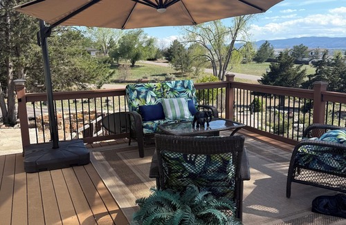 Westridge Apartment | 2BR Chatfield Quiet Retreat Mountain Views 2 Car Garage Furnished Pet Friendly